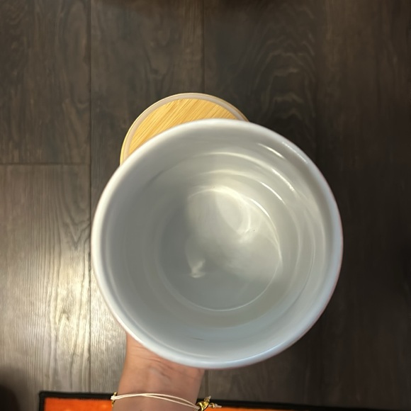 Hello kitty halloween container - Picture 3 of 3